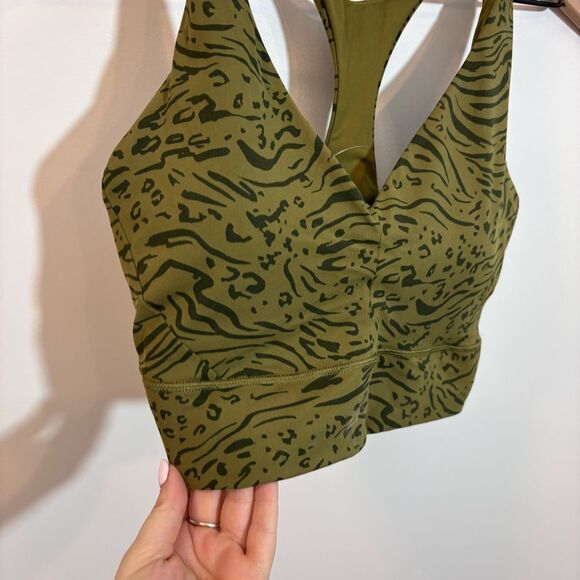 Athleta Transcend Plunge Bra NEW with tags Size Large D/DD Nina Animal Olive - Picture 7 of 14